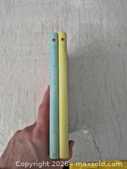 MaxSold Auction: TASCHEN Icons: Paintings 15th & 16th Century - 2 Paperbacks - Toronto (Ontario, Canada) SELLER MANAGED Reseller Online Auction -  Cranfield Road.