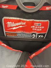 MaxSold Auction: Milwaukee M12-Compatible Heated Jacket XL Red/Gray - Richmond (British Columbia, Canada) SELLER MANAGED Downsizing Online Auction -  Bridgeport Road