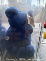 MaxSold Auction: Wayne Gretzky Beanie Bears by Salvinos Bammers - lot of 6 in plastic storage cases - Red Deer (Alberta, Canada) SELLER MANAGED Downsizing Online Auction - Dempsey Street