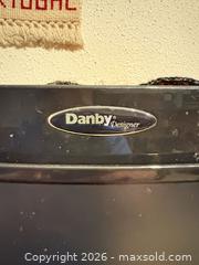 MaxSold Auction: Danby Bar Fridge - Oakville (Ontario, Canada) PARTNER MANAGED Downsizing Online Auction - All Saints Crescent