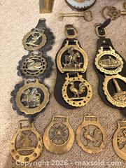 MaxSold Auction: Vintage equestrian themed items and more - Oakville (Ontario, Canada) PARTNER MANAGED Downsizing Online Auction - All Saints Crescent