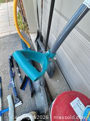 MaxSold Auction: Winter Lot: Snow Shovels, Alaskan Ice Melter, Car Snow Brushes, Ice Scrapers & Boots - Oakville (Ontario, Canada) PARTNER MANAGED Downsizing Online Auction - All Saints Crescent