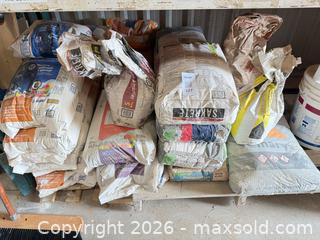 MaxSold Auction: Cement mix and more  - King (Ontario, Canada) PARTNER MANAGED Downsizing Online Auction - Graham Sideroad