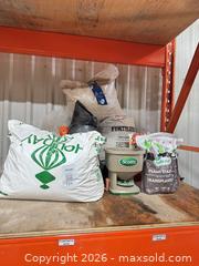 MaxSold Auction: Fertilizer and more  - King (Ontario, Canada) PARTNER MANAGED Downsizing Online Auction - Graham Sideroad