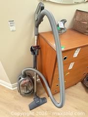 MaxSold Auction: Bissell Vacuum B - Markham (Ontario, Canada) Estate Sale Online Auction - Anna Russell Way (CONDO)
