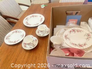 MaxSold Auction: Royal Albert China Set B - Markham (Ontario, Canada) Estate Sale Online Auction - Anna Russell Way (CONDO)