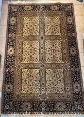 MaxSold Auction: Handmade Persian rug  - Toronto (Ontario, Canada) SELLER MANAGED Reseller Online Auction - Kempsell Crescent