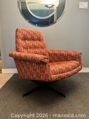 MaxSold Auction: MCM Low profile swivel lounge chair  - Toronto (Ontario, Canada) SELLER MANAGED Reseller Online Auction - Kempsell Crescent