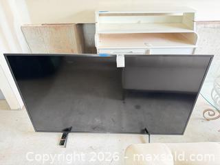 MaxSold Auction: Sony TV A - Montgomery (New Jersey, USA) PARTNER MANAGED Downsizing Online Auction - Bedford Drive