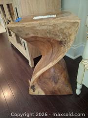 MaxSold Auction: Table and Magazine Rack A - Montgomery (New Jersey, USA) PARTNER MANAGED Downsizing Online Auction - Bedford Drive