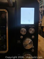 MaxSold Auction: Breville Smart Oven Air BOV860 Toaster Oven Air Fryer - San Rafael (California, USA) PARTNER MANAGED Reseller Online Auction - Du Bois Street