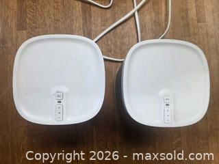 MaxSold Auction: Sonos Play:1 Wireless Speaker Pair White - San Rafael (California, USA) PARTNER MANAGED Reseller Online Auction - Du Bois Street