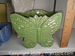 MaxSold Auction: Assorted Ceramic Vases & Planters (McCoy on One), 4–6 pcs - Los Altos (California, USA) PARTNER MANAGED Estate Sale Online Auction - Almond Avenue