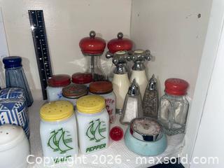 MaxSold Auction: Eclectic Salt and Pepper Shakers and Grinders - Los Altos (California, USA) PARTNER MANAGED Estate Sale Online Auction - Almond Avenue