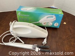 MaxSold Auction: Prep?Ready Kitchen Trio - Los Altos (California, USA) PARTNER MANAGED Estate Sale Online Auction - Almond Avenue