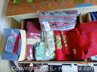 MaxSold Auction: Table and Kitchen Linens - Los Altos (California, USA) PARTNER MANAGED Estate Sale Online Auction - Almond Avenue