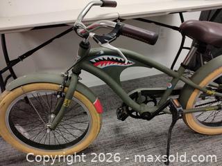 MaxSold Auction: Electra 20 in Olive Green Cruiser Beach Cruiser - Irvine (California, USA) SELLER MANAGED Downsizing Online Auction - Jeronimo Road