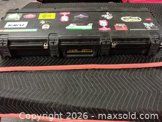 MaxSold Auction: Samick Recurve Bow Set with Riser, Limbs, Sight & Case - Irvine (California, USA) SELLER MANAGED Downsizing Online Auction - Jeronimo Road