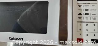MaxSold Auction: Compact Cuisinart microwave - Ottawa (Ontario, Canada) SELLER MANAGED Charity/Fundraising Online Auction - Pauline-Charron Place