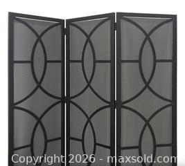 MaxSold Auction: Indoor Outdoor Privacy Screen - like new - Ottawa (Ontario, Canada) SELLER MANAGED Charity/Fundraising Online Auction - Pauline-Charron Place
