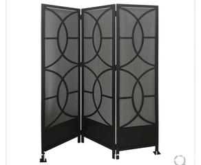 MaxSold Auction: Indoor Outdoor Privacy Screen - like new - Ottawa (Ontario, Canada) SELLER MANAGED Charity/Fundraising Online Auction - Pauline-Charron Place