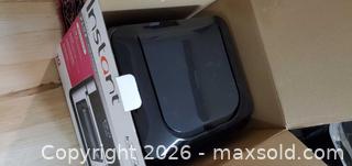 MaxSold Auction: Instantpot and Air Fryer and more - Ottawa (Ontario, Canada) SELLER MANAGED Charity/Fundraising Online Auction - Pauline-Charron Place