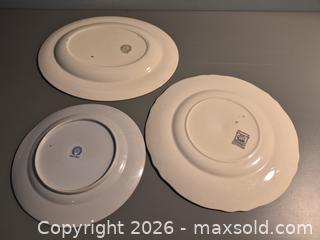MaxSold Auction: Lot of Vintage serving plates - Ottawa (Ontario, Canada) SELLER MANAGED Charity/Fundraising Online Auction - Pauline-Charron Place