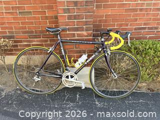 MaxSold Auction: TREK 2100 Pro Road Bike with Accessories  - Oakville (Ontario, Canada) PARTNER MANAGED Estate Sale Online Auction - Lakeshore Road West
