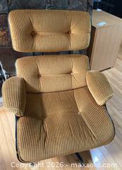 MaxSold Auction: MCM Swivel Lounge Chair with Ottoman A - Surrey (British Columbia, Canada) Estate Sale Online Auction - 88 Avenue