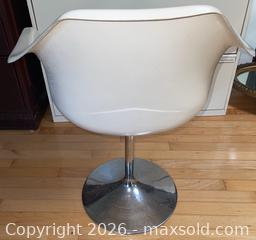 MaxSold Auction: Set of 4 MCM Tulip Chairs with chrome legs C - Surrey (British Columbia, Canada) Estate Sale Online Auction - 88 Avenue