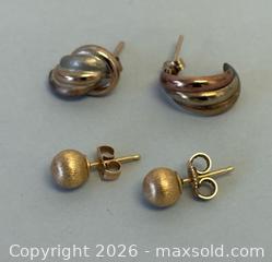 MaxSold Auction: (2) Pair of GOLD Earrings-Marked - Toronto (Ontario, Canada) SELLER MANAGED Reseller Online Auction - Chesswood Drive