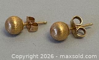 MaxSold Auction: (2) Pair of GOLD Earrings-Marked - Toronto (Ontario, Canada) SELLER MANAGED Reseller Online Auction - Chesswood Drive