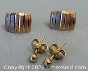 MaxSold Auction: (2) Pair of GOLD Earrings - Marked  - Toronto (Ontario, Canada) SELLER MANAGED Reseller Online Auction - Chesswood Drive