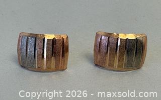 MaxSold Auction: (2) Pair of GOLD Earrings - Marked  - Toronto (Ontario, Canada) SELLER MANAGED Reseller Online Auction - Chesswood Drive