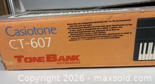 MaxSold Auction: CASIO CT- 607 Keyboard - Toronto (Ontario, Canada) SELLER MANAGED Reseller Online Auction - Chesswood Drive