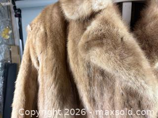 MaxSold Auction: FRANKEL FURS Mink Coat - Toronto (Ontario, Canada) SELLER MANAGED Reseller Online Auction - Chesswood Drive