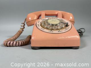 MaxSold Auction: NORTHERN ELECTRIC CO G3 Pink Rotary Dial Phone with Cord.  - Toronto (Ontario, Canada) SELLER MANAGED Reseller Online Auction - Chesswood Drive
