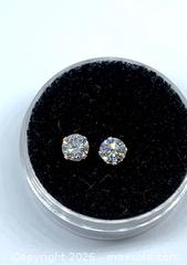MaxSold Auction: 0.42ctw Lab Diamond Stud Earrings – E/F VVS 3.7mm .925 Sterling Silver - Toronto (Ontario, Canada) PARTNER MANAGED Downsizing Online Auction - Queen Street