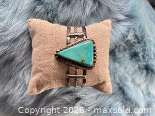 MaxSold Auction: Vintage Southwestern Sterling Cuff Bracelet with Turquoise - Niagara-On-The-Lake (Ontario, Canada) SELLER MANAGED Downsizing Online Auction - Four Mile Creek Road