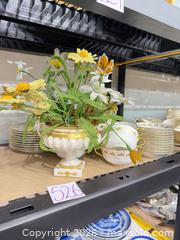 MaxSold Auction: Made in Italy Richard Ginori Vintage Dinnerware with Gold Scroll Trim - Warwick (Rhode Island, USA) SELLER MANAGED Reseller Online Auction - Warwick Avenue