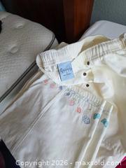 MaxSold Auction: Women's Pants, Leggings & Sweatpants Lot Sizes L & XL - Aurora (Colorado, USA) SELLER MANAGED Estate Sale Online Auction - East Lasalle Place