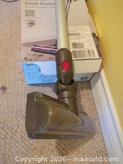 MaxSold Auction: Dyson V7 Cordless Stick Vacuum - Rechargeable Battery - Saanich (British Columbia, Canada) PARTNER MANAGED Moving Online Auction - Emily Carr Drive (CONDO)