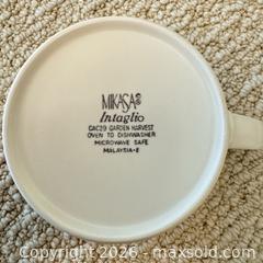 MaxSold Auction: Mixed Kitchenware Lot: Cookware, Bakeware, Drinkware & Accessories - Saanich (British Columbia, Canada) PARTNER MANAGED Moving Online Auction - Arbutus Road (CONDO)