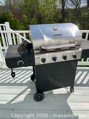 MaxSold Auction: Char-Broil Advantage 4-Burner Propane Grill - Stainless Hood OB - Richland Township (Pennsylvania, USA) PARTNER MANAGED Moving Online Auction - Winterthur Lane