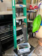 MaxSold Auction: Louisville Fiberglass Single-Sided Step Ladder with Toolbox & Bins G - Richland Township (Pennsylvania, USA) PARTNER MANAGED Moving Online Auction - Winterthur Lane