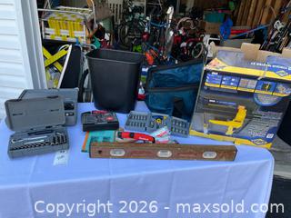 MaxSold Auction: Socket, Bit & Hand Tool Set with Soft Bag and Wood Level G - Richland Township (Pennsylvania, USA) PARTNER MANAGED Moving Online Auction - Winterthur Lane