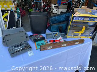 MaxSold Auction: Socket, Bit & Hand Tool Set with Soft Bag and Wood Level G - Richland Township (Pennsylvania, USA) PARTNER MANAGED Moving Online Auction - Winterthur Lane