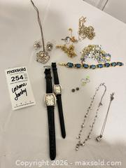 MaxSold Auction: Women's Costume Jewelry Lot: Necklaces, Bracelets, Earrings, Watches BS1 - Richland Township (Pennsylvania, USA) PARTNER MANAGED Moving Online Auction - Winterthur Lane