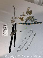 MaxSold Auction: Women's Costume Jewelry Lot: Necklaces, Bracelets, Earrings, Watches BS1 - Richland Township (Pennsylvania, USA) PARTNER MANAGED Moving Online Auction - Winterthur Lane