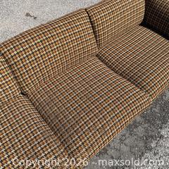 MaxSold Auction: Renaissance Easy Sofa by Muller & Stewart, 1970s  - Toronto (Ontario, Canada) PARTNER MANAGED Reseller Online Auction - Crouse Road (STORAGE)